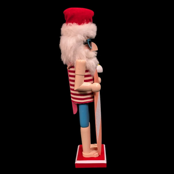 What Does Santa Do On Vacay? Why Surfing Of Course! - Picture 6 of 7